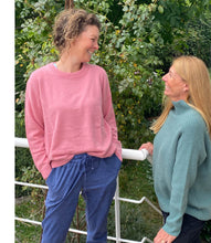 Load the image into the gallery viewer, Les tricots de Léa Cashmere Pullover Mapoupette Round Neckline