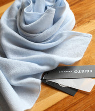 Laden Sie das Bild in den Galerie-Viewer, Esisto Kaschmir Plaid