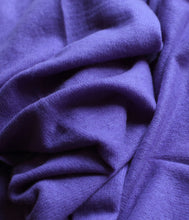 Laden Sie das Bild in den Galerie-Viewer, Esisto Kaschmir Plaid