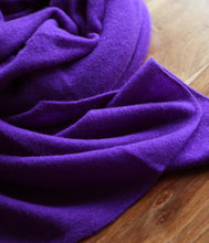 Laden Sie das Bild in den Galerie-Viewer, Esisto Kaschmir Plaid