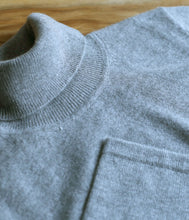 Laden Sie das Bild in den Galerie-Viewer, Esisto Kaschmir Pullover Rollkragen