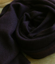 Load the image into the gallery viewer, Esisto Cashmere Scarf