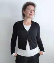Load the image into the gallery viewer, Esisto cashmere cardigan V-neck long sleeve