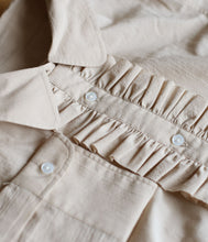 Load the image into the gallery viewer, Lareida Baumwoll Bluse Bluette mit Rüsche