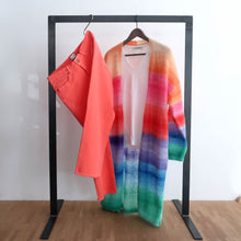 Laden Sie das Bild in den Galerie-Viewer, Trusted Handwork Viskose-Mix T-Shirt Nanterre V-Ausschnitt Kurzarm