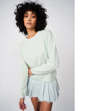 Load the image into the gallery viewer, Les tricots de Léa Cashmere Pullover Mapoupette Round Neckline