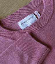Load the image into the gallery viewer, Les tricots de Léa Cashmere Pullover Mapoupette Round Neckline