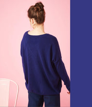 Laden Sie das Bild in den Galerie-Viewer, Les tricots de Léa Kaschmir Pullover Monjako V-Ausschnitt