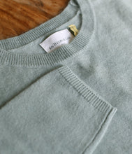 Laden Sie das Bild in den Galerie-Viewer, Les tricots de Léa Wolle-Kaschmir Pullover Marcel Rundhals-Ausschnitt