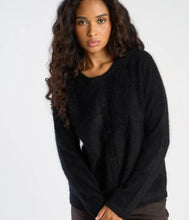 Load the image into the gallery viewer, Les tricots de Léa Wolle-Kaschmir Strickjacke Gigy Rundhals-Ausschnitt