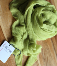 Load the image into the gallery viewer, Pin1876 Cashmere Scarf