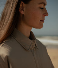 Laden Sie das Bild in den Galerie-Viewer, Scandinavian Edition Outdoor Jacke Guide