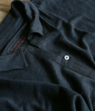 Laden Sie das Bild in den Galerie-Viewer, The Shirt Project Leinen Polo Shirt
