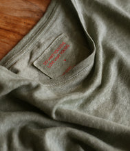 Laden Sie das Bild in den Galerie-Viewer, The Shirt Project Leinen Shirt Rundhals
