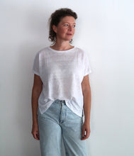 Laden Sie das Bild in den Galerie-Viewer, The Shirt Project Leinen Shirt Rundhals
