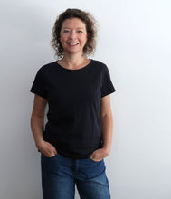 Load the image into the gallery viewer, The Shirt Project Organic cotton shirt round neck short sleeve