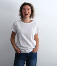 Load the image into the gallery viewer, The Shirt Project Organic cotton shirt round neck short sleeve