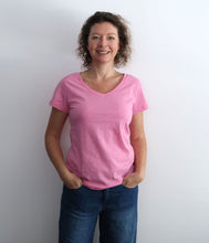 Load the image into the gallery viewer, The Shirt Project Organic cotton shirt V-neck short sleeve