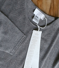 Load the image into the gallery viewer, WLNS Cashmere Sweater Crew Neck