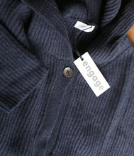 Load the image into the gallery viewer, engage recycled Kaschmir Strick Mantel mit Kapuze