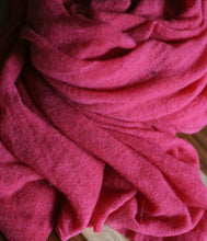 Load the image into the gallery viewer, Pin1876 Cashmere Plaid