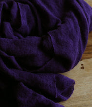 Load the image into the gallery viewer, Pin1876 Cashmere Scarf