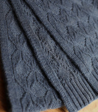 Laden Sie das Bild in den Galerie-Viewer, engage Kaschmir Schal Musterstrick