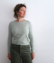 Laden Sie das Bild in den Galerie-Viewer, Esisto Kaschmir Pullover Rundhalsausschnitt
