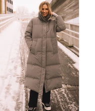 Load the image into the gallery viewer, Scandinavian Edition winter down quilted coat Astro II
