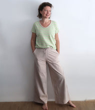 Load the image into the gallery viewer, The Shirt Project Organic cotton shirt V-neck short sleeve
