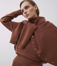 Load the image into the gallery viewer, 0039Italy cashmere-wool blend cardigan Giulia round neckline
