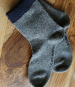 Engage cashmere socks