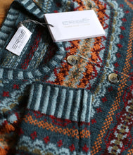 Load the image into the gallery viewer, Eribé cardigan Kinross round neckline
