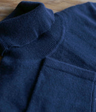 Load the image into the gallery viewer, Esisto Cashmere Pullover Turtleneck
