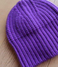 Load the image into the gallery viewer, Esisto cashmere rib knit hat
