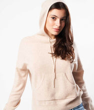 Load the image into the gallery viewer, Les tricots de Léa cashmere hooded jumper Mababey
