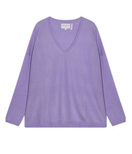 Load the image into the gallery viewer, Les tricots de Léa Cashmere Sweater Monjako V-neck
