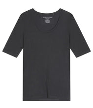Laden Sie das Bild in den Galerie-Viewer, Majestic Filatures Viskose-Mix Shirt Rundhals Halbarm
