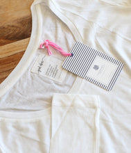 Laden Sie das Bild in den Galerie-Viewer, The Shirt Project Baumwoll-Modal Unterzieh Shirt tiefer Rundhals Langarm
