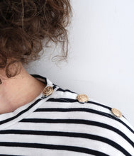 Load the image into the gallery viewer, The Shirt Project Bio-Baumwolle Shirt Rundhals Knöpfe
