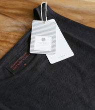 Load the image into the gallery viewer, The Shirt Project Linen Top
