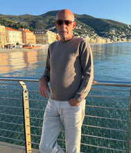 Laden Sie das Bild in den Galerie-Viewer, engage Herren recycled Kaschmir Pullover Rundhalsausschnitt
