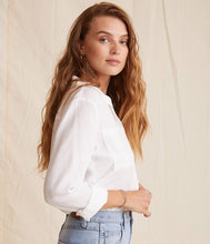 Laden Sie das Bild in den Galerie-Viewer, Bella Dahl Bluse Two Pocket Classic
