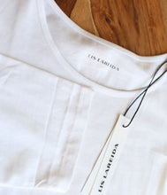 Load the image into the gallery viewer, Lareida Cotton Shirt Pia Crew Neck
