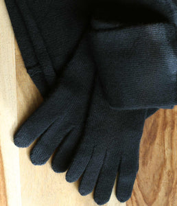 engage cashmere gloves with long cuffs