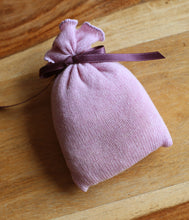 Load the image into the gallery viewer, engage cashmere sachet with Swiss stone pine shavings
