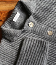 Load the image into the gallery viewer, eng cashmere knitted cardigan
